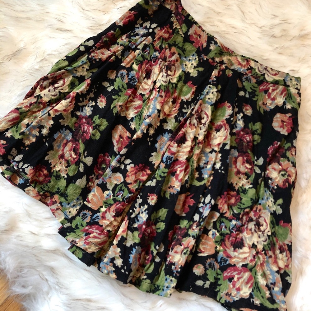 Vintage Ralph Lauren Floral Skirt 🖤
